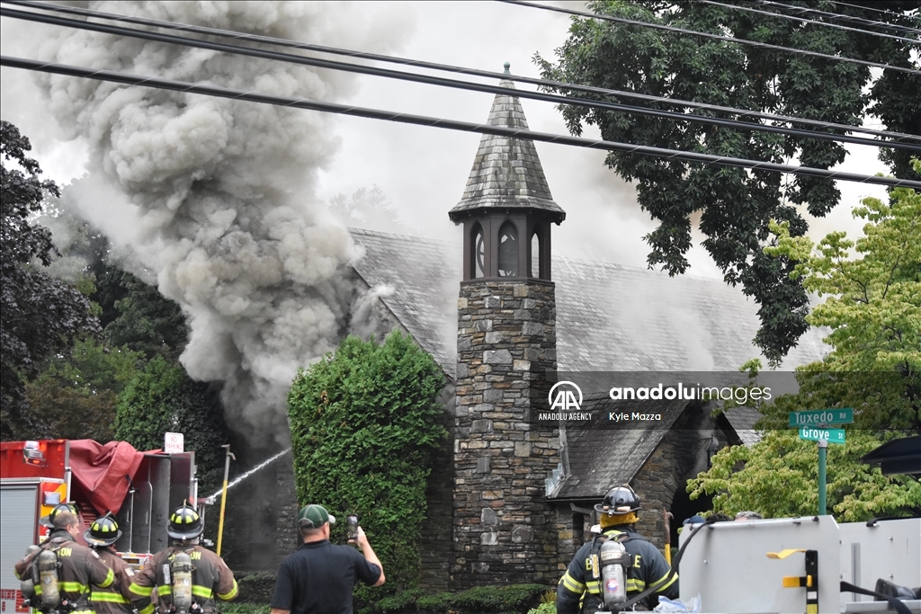 Fire breaks out at church in Montclair, New Jersey