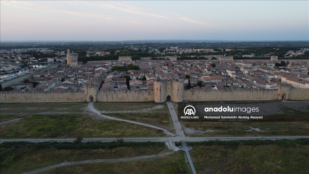 Fransa'daki ''tuz bataklığı'' pembe renge büründü 