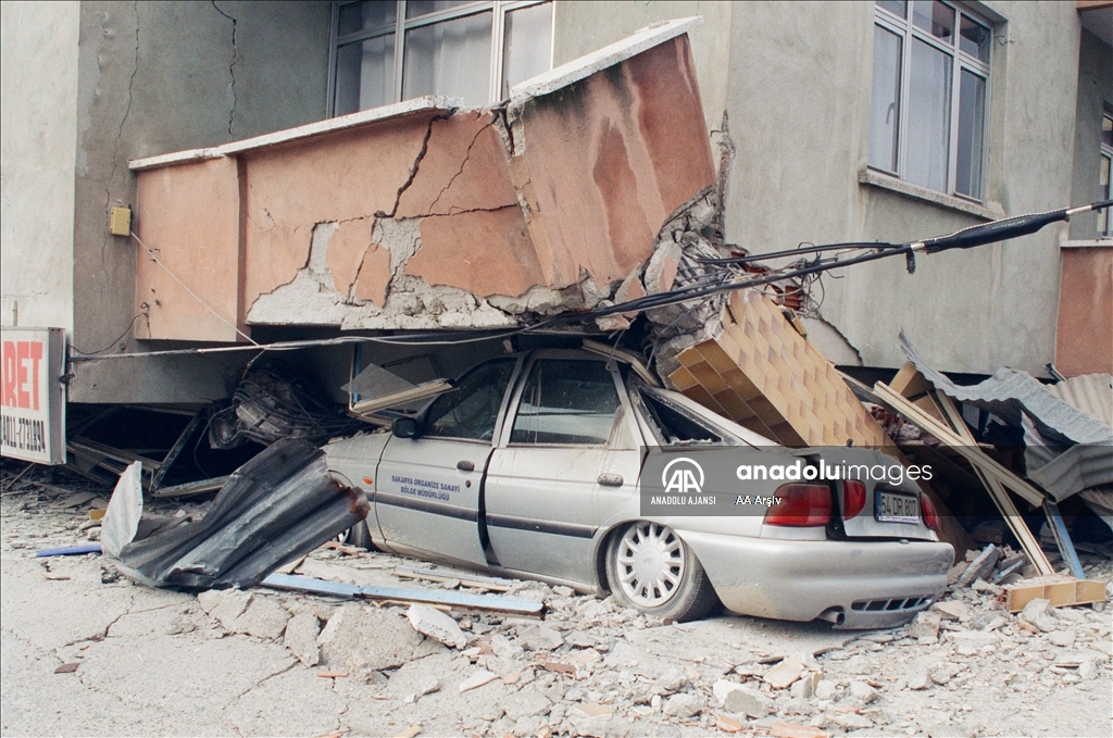 17 Ağustos 1999 Marmara Depremi