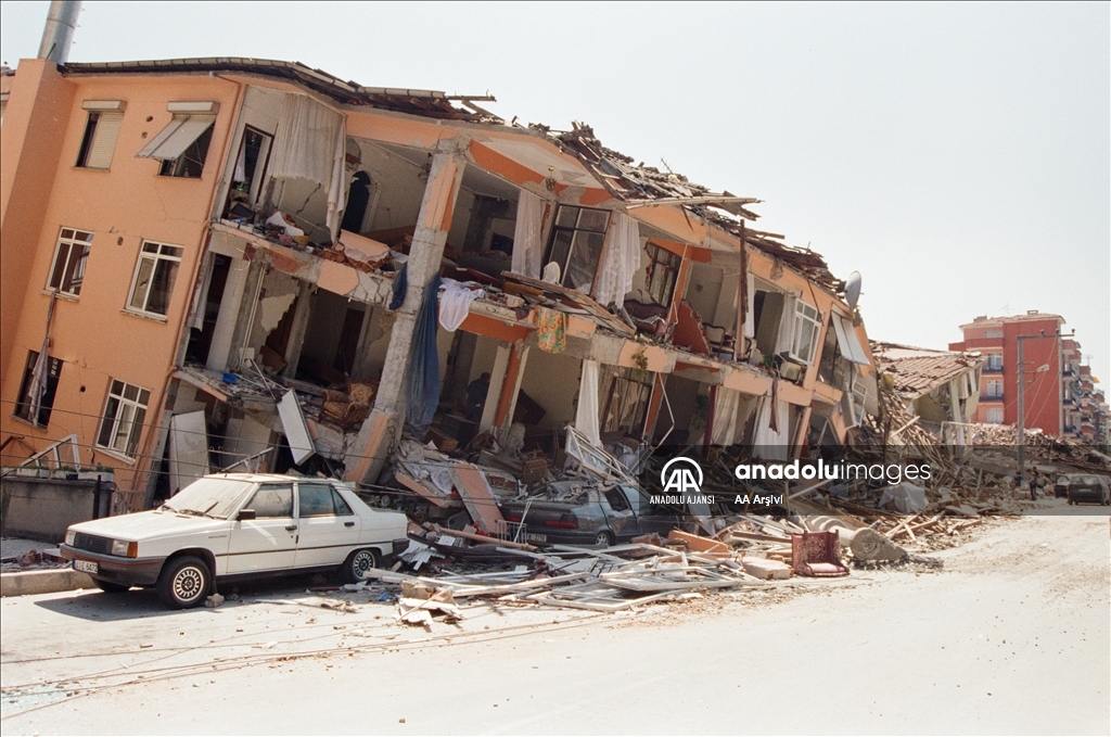 17 Ağustos 1999 Marmara Depremi