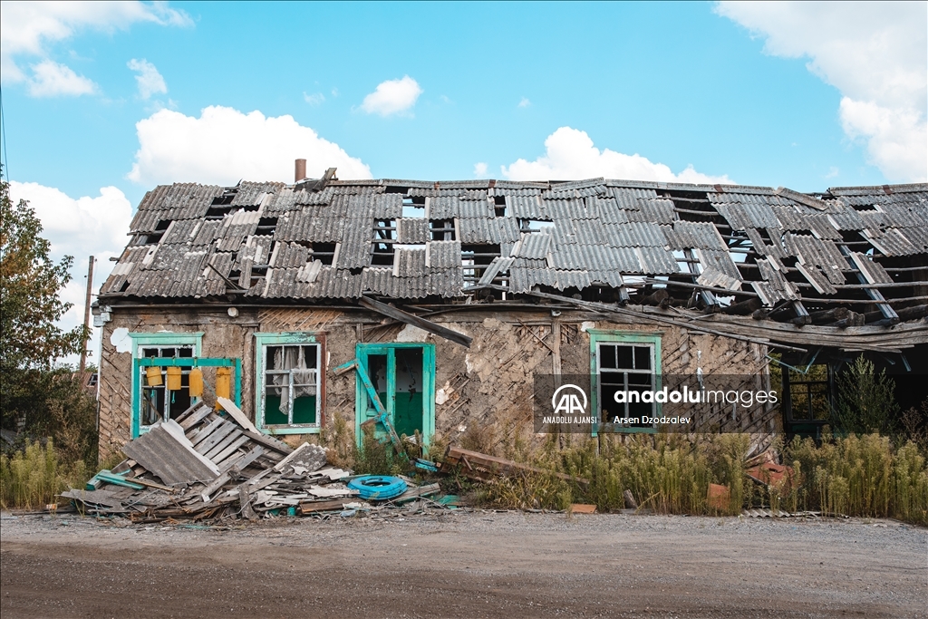 Ukrayna'nın Donetsk bölgesindeki sivillere insanı yardım dağıtıldı