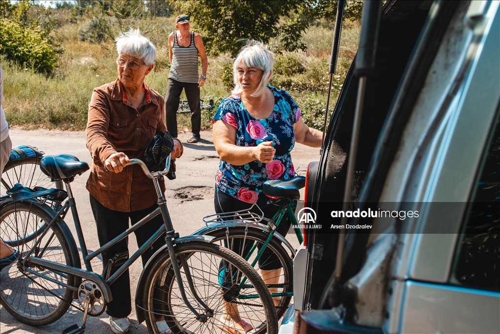 Ukrayna'nın Donetsk bölgesindeki sivillere insanı yardım dağıtıldı