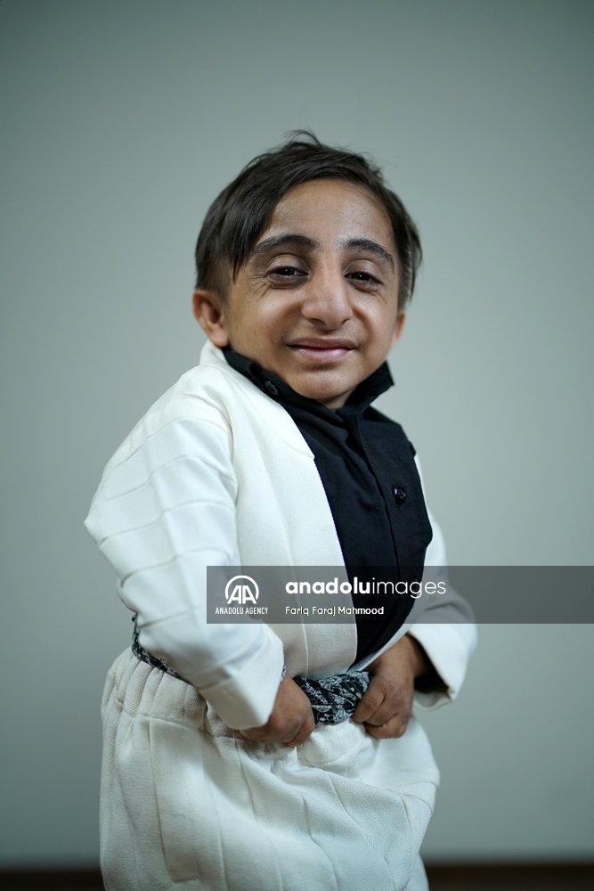 کورتەباڵاترین پیاوی جیھان لە ڕێگەی ئاژانسی ئانادۆڵو سڵاوی بۆ باڵابەرزترین پیاوی جیھان لە ماردین نارد