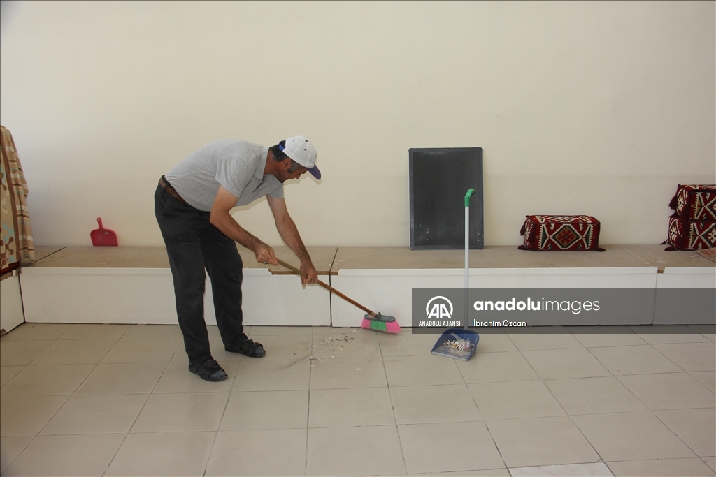 Kilis'te depremzedelere ev sahipliği yapan devlet yurtları yeni akademik yıla hazırlanıyor