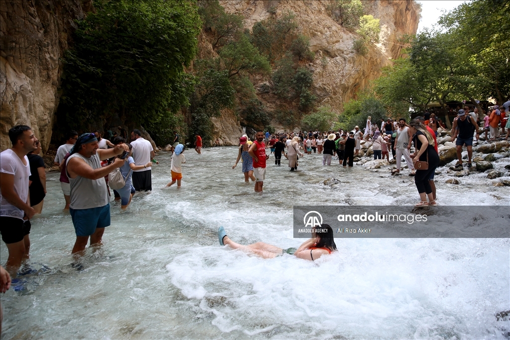 دره «ساکلی کنت» در موغلا با آب خنک خود میزبان گردشگران است