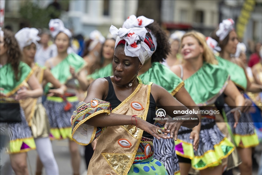 İngiltere'de "Notting Hill Karnavalı" düzenlendi