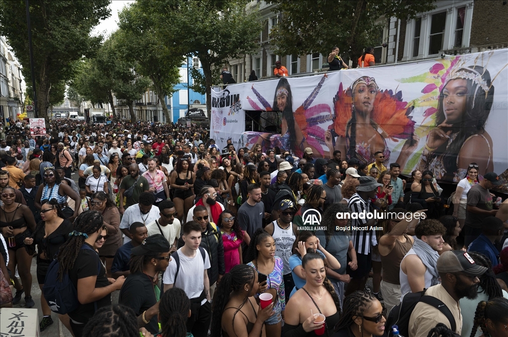 İngiltere'de "Notting Hill Karnavalı" düzenlendi