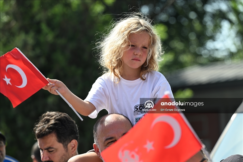 Büyük Zafer'in 101. yıl dönümü Vatan Caddesi'nde resmigeçitle kutlandı