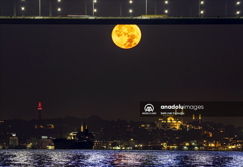 İstanbul'da Süper Ay