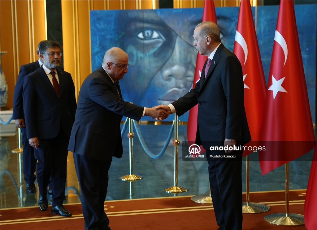 Cumhurbaşkanı Erdoğan, Büyük Zafer'in 101'inci yılı dolayısıyla tebrikleri kabul etti