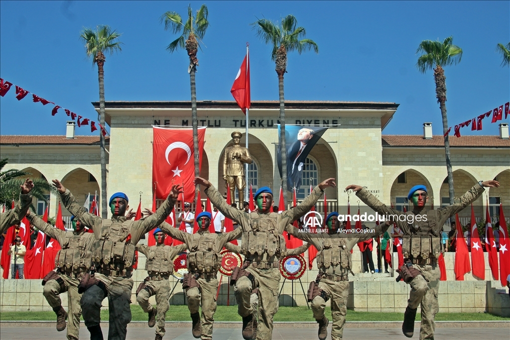 Mersin'de Büyük Zafer'in 101. yıl dönümü kutlandı