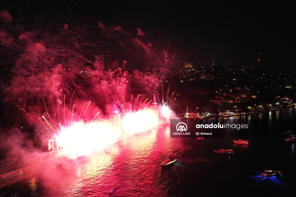 İstanbul'da Büyük Zafer'in 101. yıl dönümü etkinliklerle kutlandı
