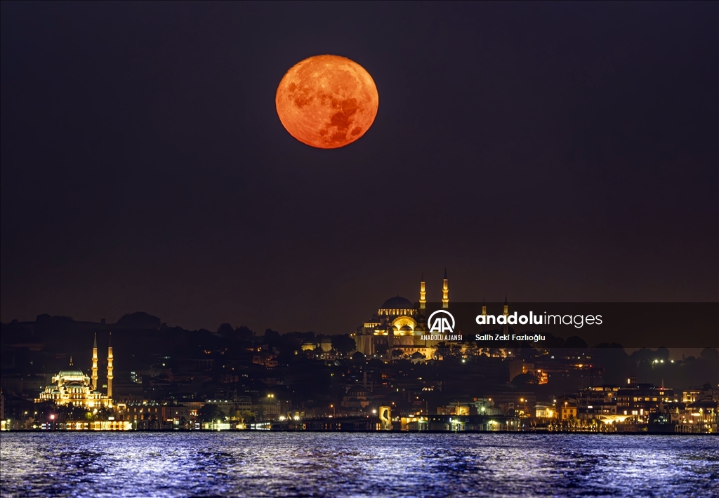 İstanbul'da Süper Ay
