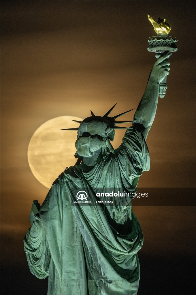 New York'ta "Süper Ay"