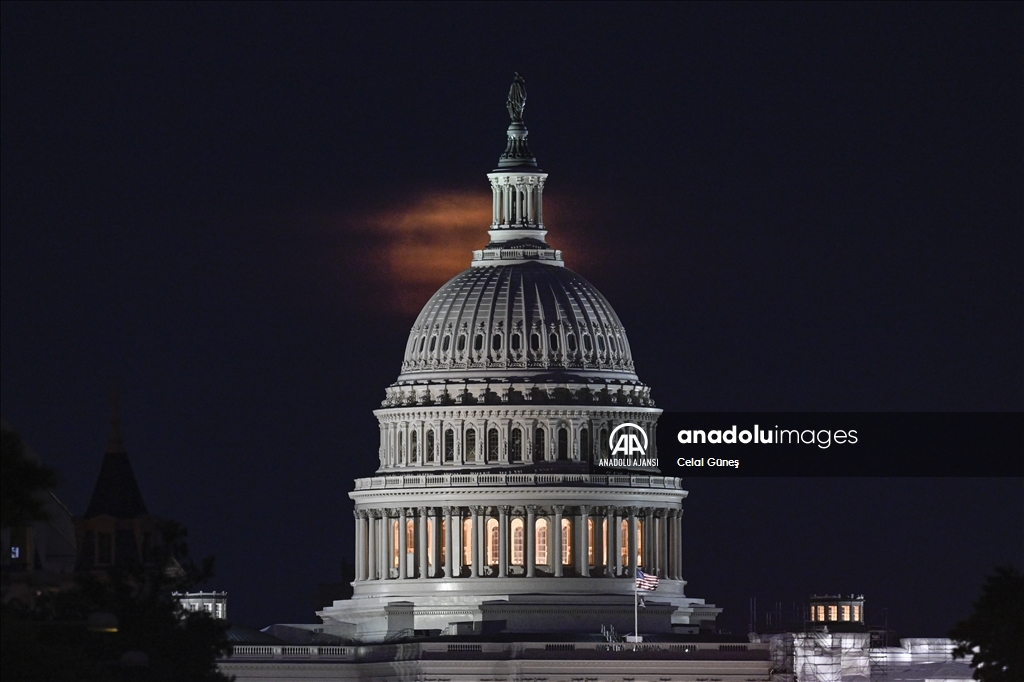 Washington'da dolunay