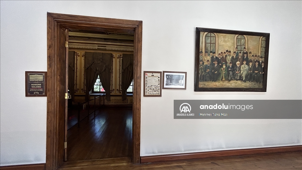 Türkiye Cumhuriyeti'nin temellerinin atıldığı Sivas Kongresi'nin üzerinden 104 yıl geçti 