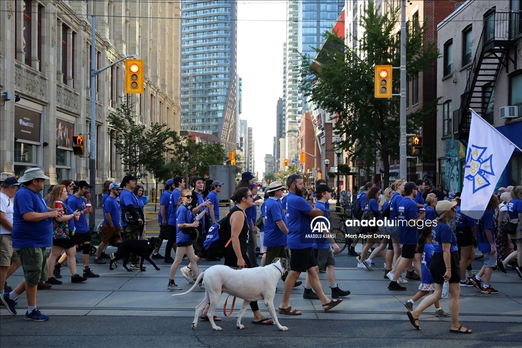 Toronto'da İşçi Bayramı Geçit Töreni düzenlendi