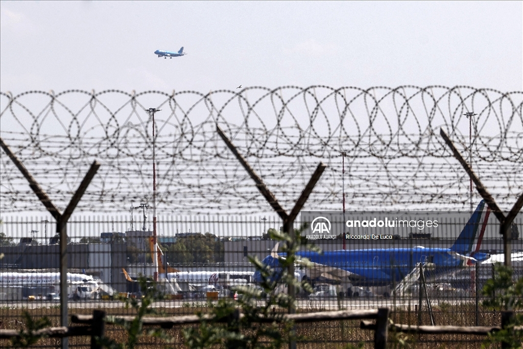 İtalya'da havacılık sektöründe çalışanlar greve gitti