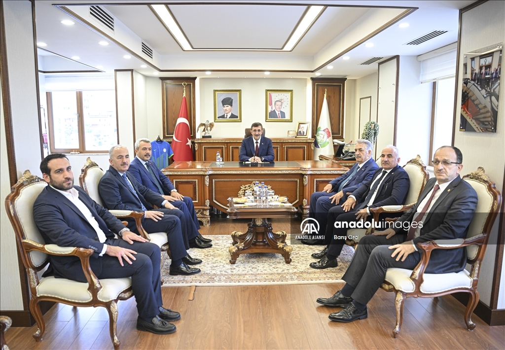 Cumhurbaşkanı Yardımcısı Yılmaz, Rize Valiliği'ni ziyaret etti