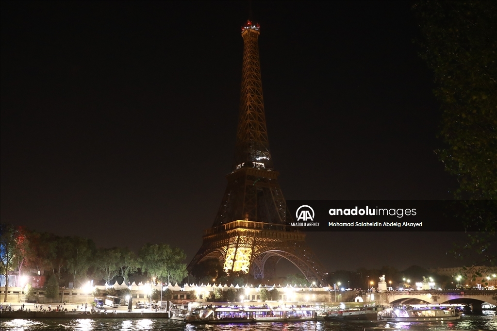 Séisme au Maroc: À Paris, la Tour Eiffel sera éteinte en hommage aux victimes ce samedi soir