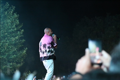 اجرای آرش و سفو خواننده رپ ترک در فستیوال رنگ استانبول