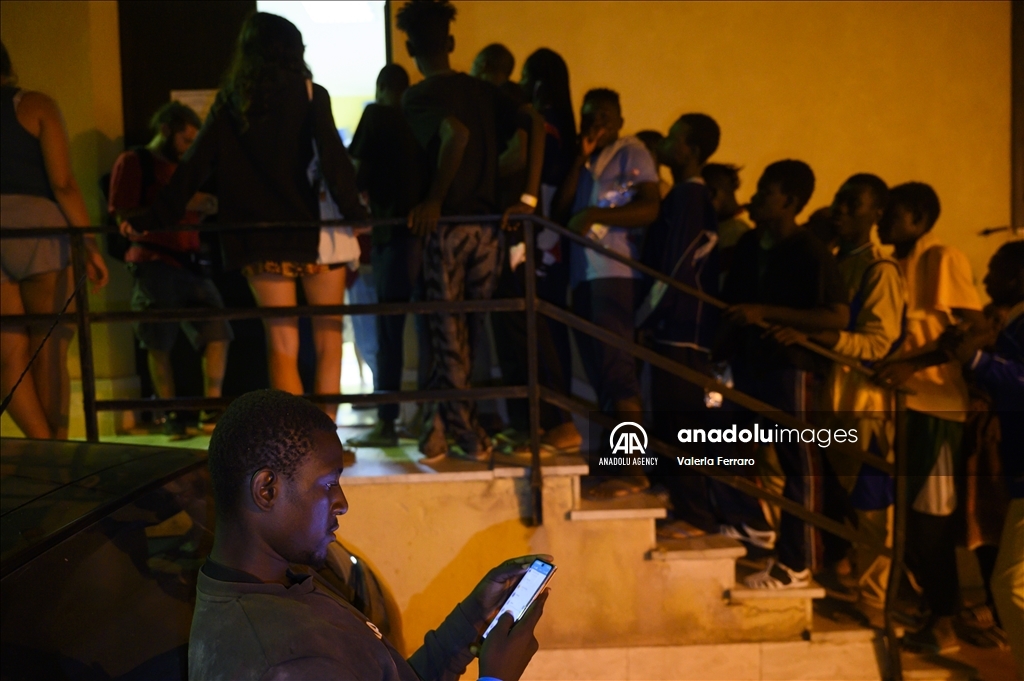 L'état d'urgence est déclaré sur l'île de Lampedusa, submergée par les arrivées de migrants clandestins