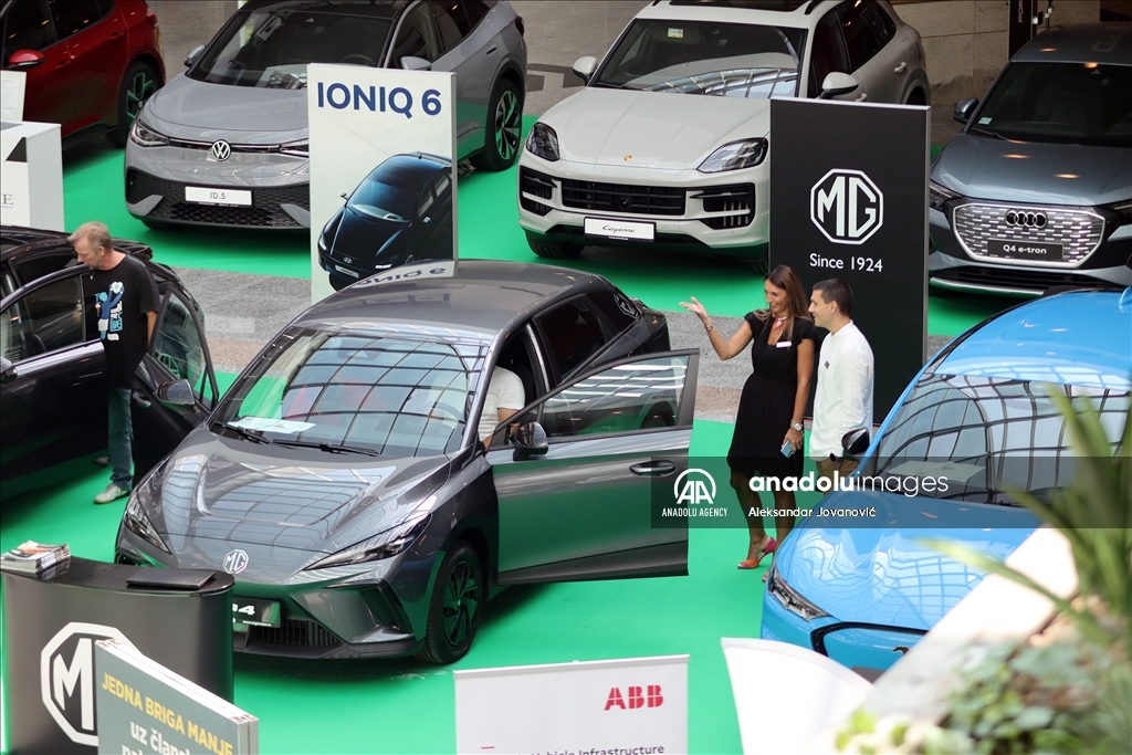 Izložba električnih automobila na Novosadskom sajmu