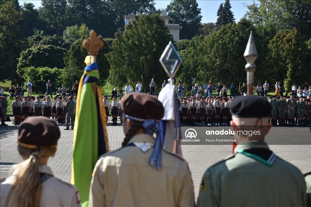 Lviv'deki Ukraynalı izcilerin yeni eğitim yılı başlıyor