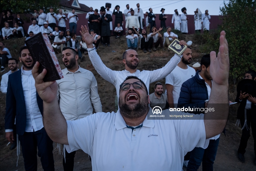 Yahudilerin Roş Aşana Bayramı kutlamaları Ukrayna'nın Uman kentinde devam ediyor