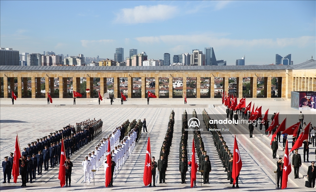 Türkiye Muharip Gaziler Derneği'nden "Gaziler Günü"nde Anıtkabir'e ziyaret