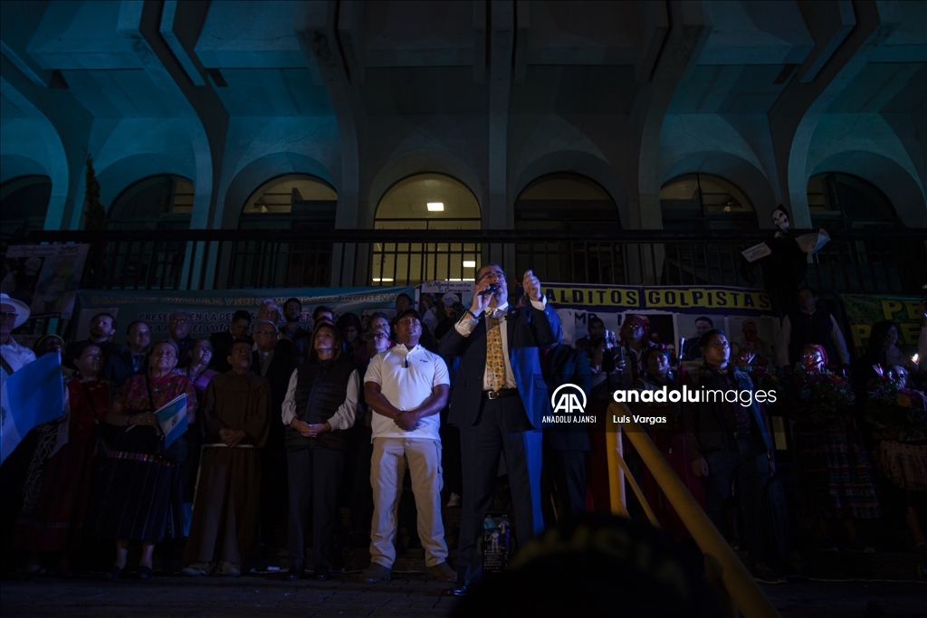 Bernardo Arevalo seçimde usulsüzlük gerekçesiyle Anayasa Mahkemesine başvuru yaptı