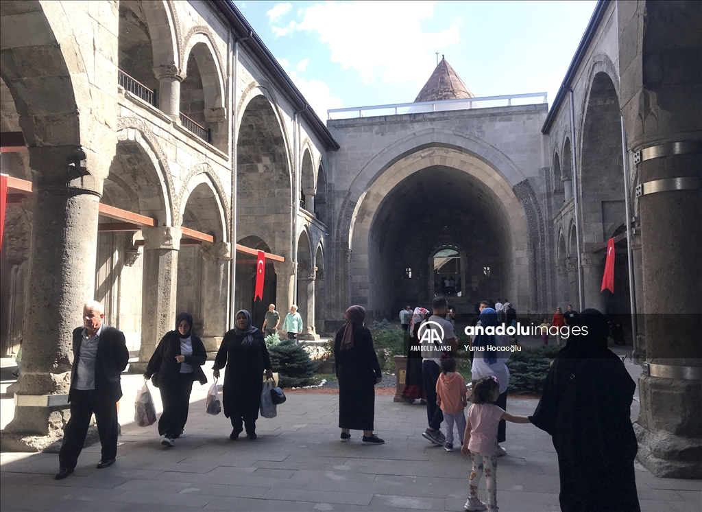 "2025 EİT Turizm Başkenti" seçilen Erzurum yazın da turistleri ağırladı