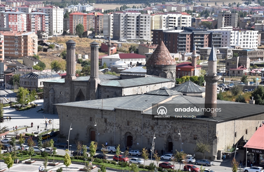 "2025 EİT Turizm Başkenti" seçilen Erzurum yazın da turistleri ağırladı