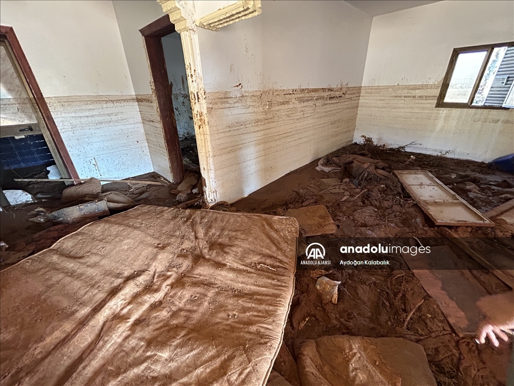 AA ekibi, Libya'da selin vurduğu kentlerde felaketin etkilerini görüntüledi