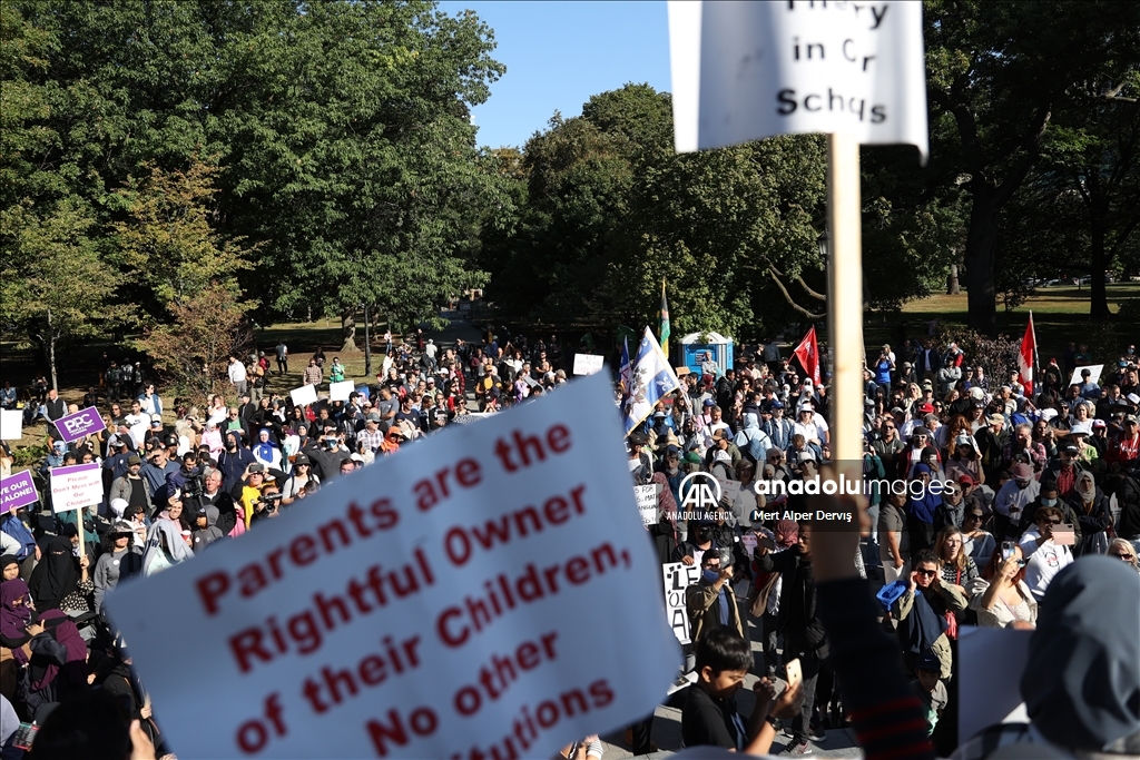 В Торонто прошла акция «Марш миллиона детей»