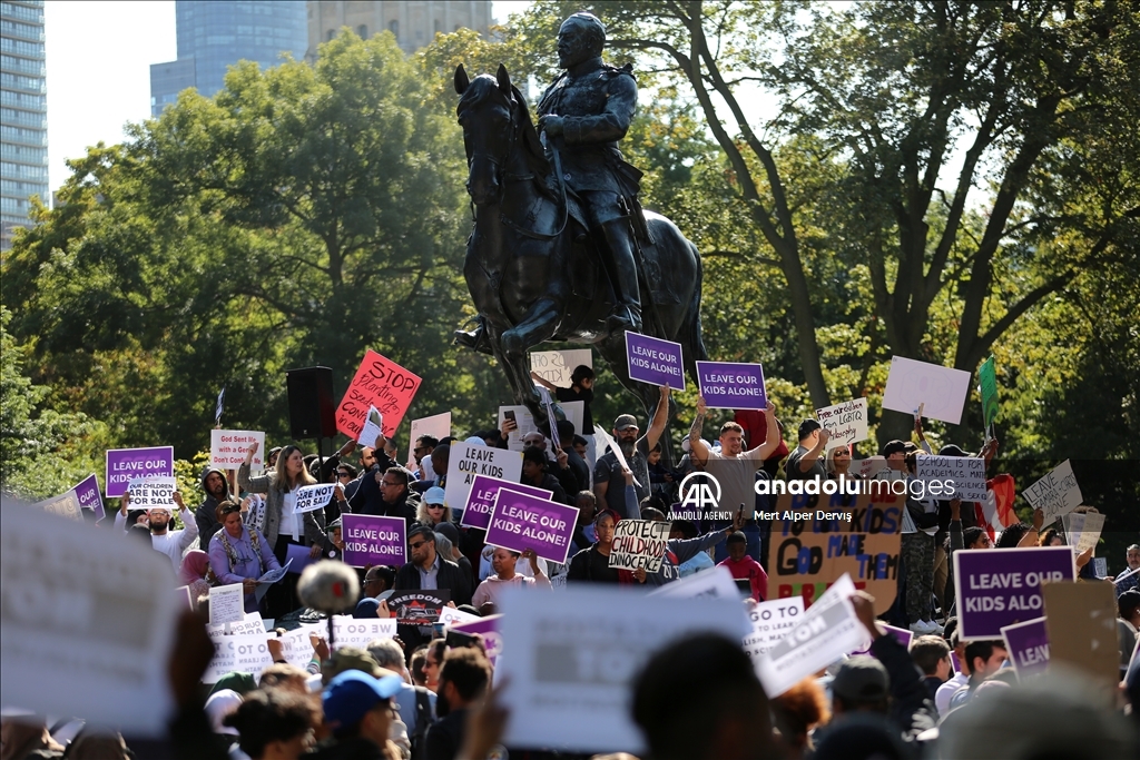 В Торонто прошла акция «Марш миллиона детей»