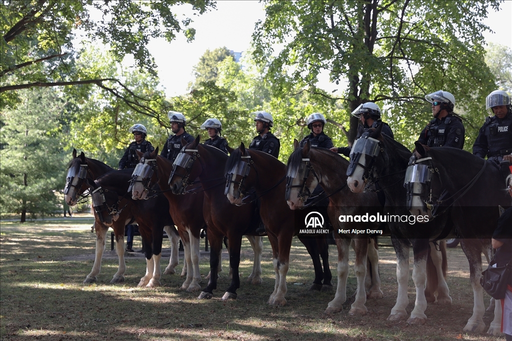 В Торонто прошла акция «Марш миллиона детей»