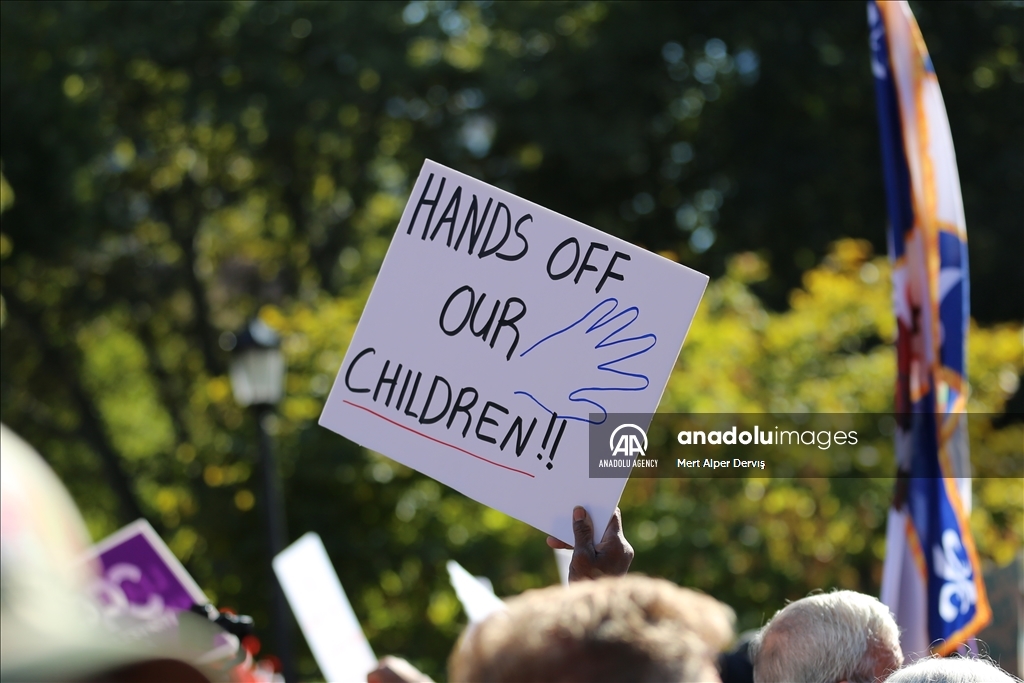 В Торонто прошла акция «Марш миллиона детей»