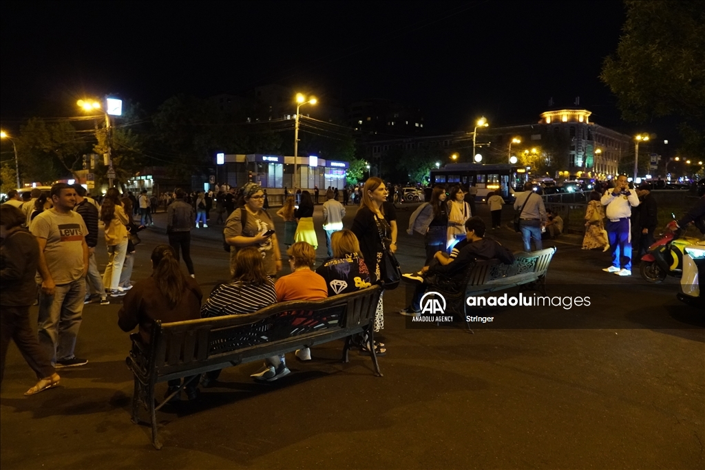 В Ереване полиция задержала участников протестов