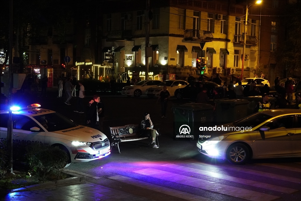 В Ереване полиция задержала участников протестов