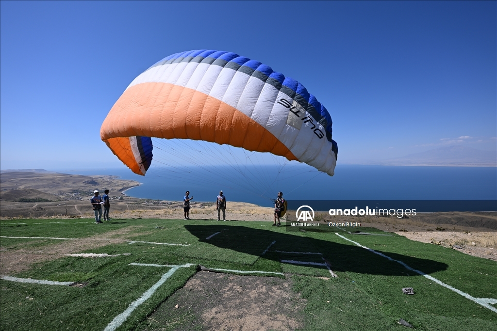 Li Wanê "Şampiyoniya Hedef Paramotorê û Pereşûta Berpalê" didome
