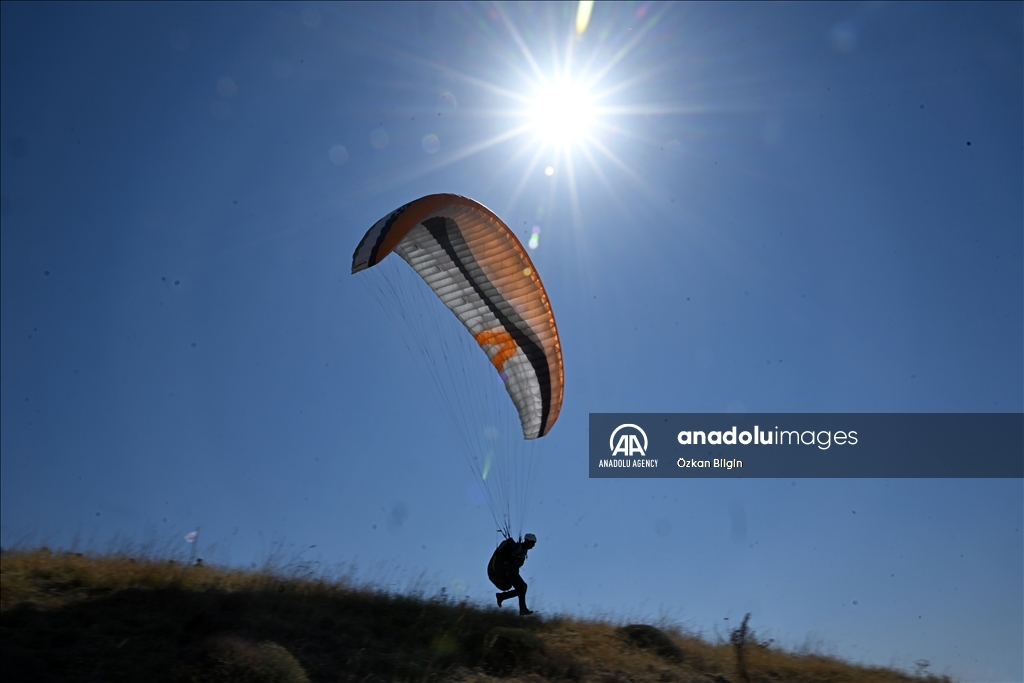 Li Wanê "Şampiyoniya Hedef Paramotorê û Pereşûta Berpalê" didome