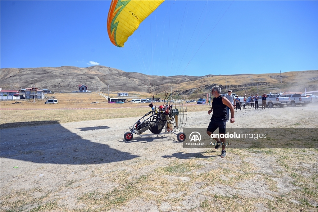 Li Wanê "Şampiyoniya Hedef Paramotorê û Pereşûta Berpalê" didome