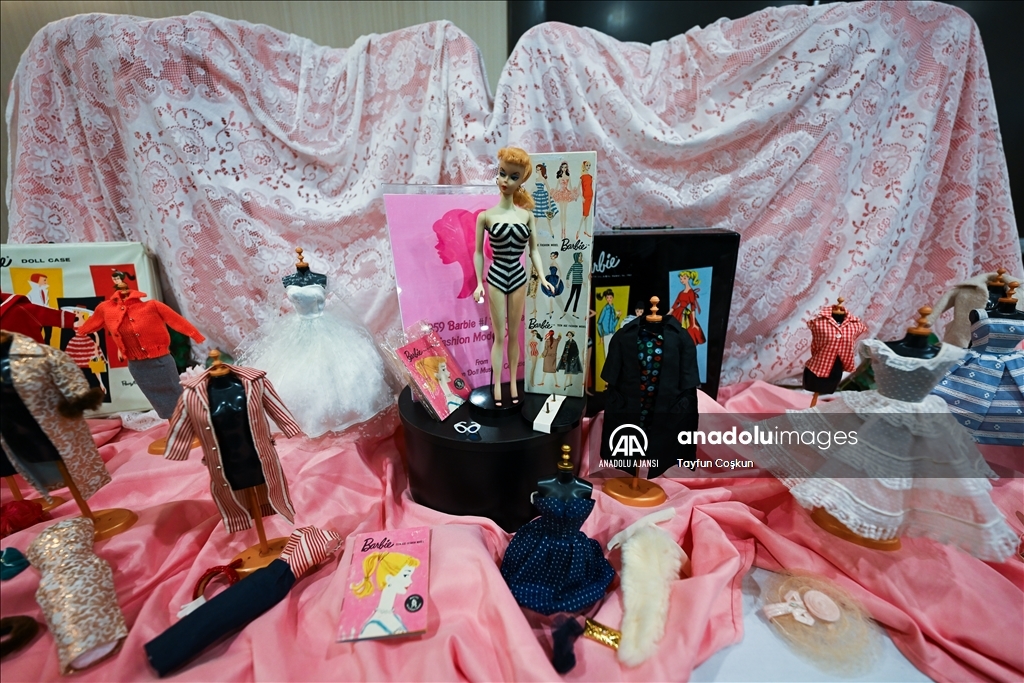 48 bin dolarlık Barbie bebek Dünya Oyuncak Bebek Günü kapsamında Kaliforniya'da sergilendi