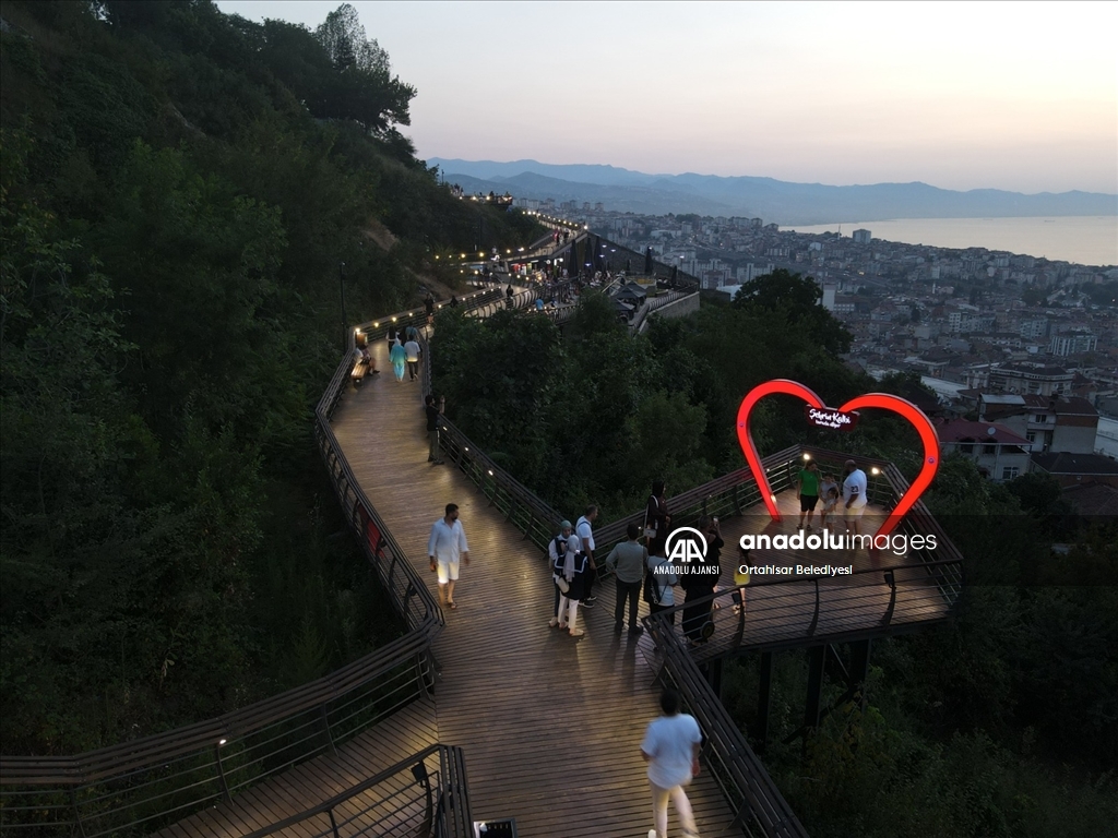 Trabzon'u 1 milyon 46 bini aşkın kişi Boztepe'den "kuşbakışı" izledi