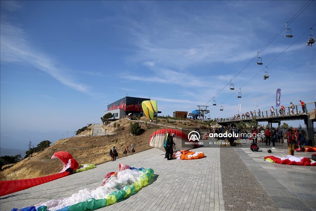 Fethiye'de düzenlenen Yamaç Paraşütü Dünya Akro Kupası Süper Finali sürüyor