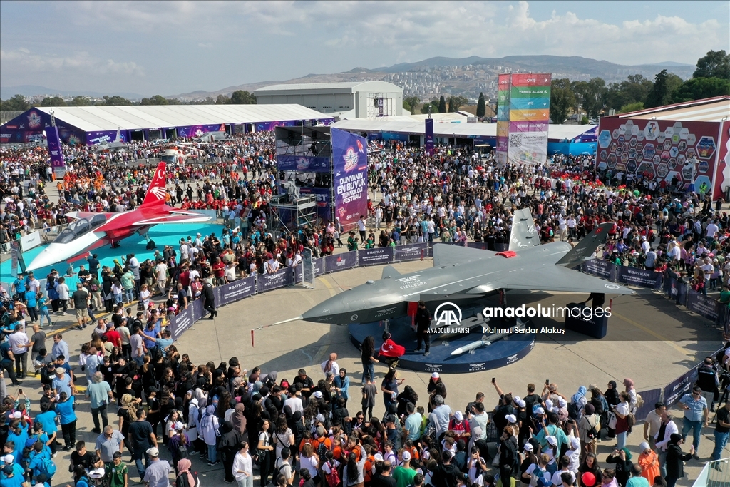 TEKNOFEST İzmir, ikinci gün etkinlikleri ile devam ediyor