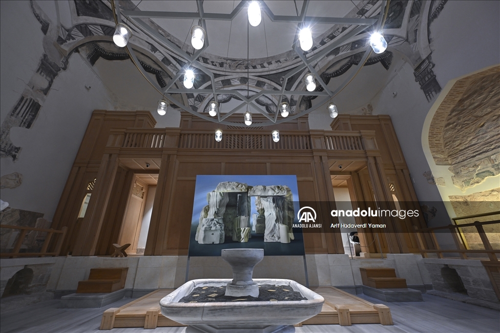 Tarihi Zeyrek Çinili Hamam, restorasyonun ardından "Kalıntıların Şifası" sergisiyle son kez sanatseverleri ağırlıyor