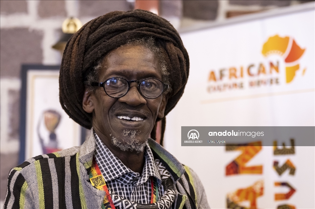 En Türkiye, l'artiste de renom sénégalais Cheikh Lô prône une ouverture à travers la musique