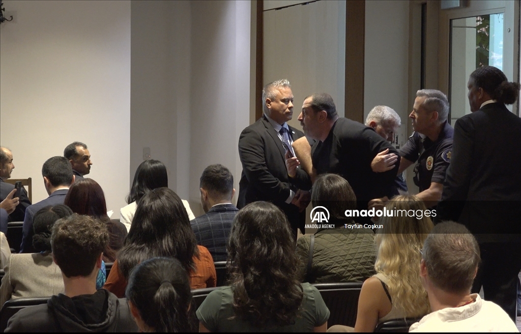 ABD'de Türkiye konulu konferansı provoke etmeye çalışan Ermeni protestoculara polis müdahale etti